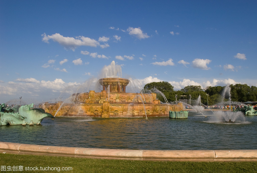 白金漢噴泉 人造奇觀中的自然詩意