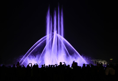 蕭山人民廣場音樂噴泉盛大首秀，千年古韻與現代科技交相輝映